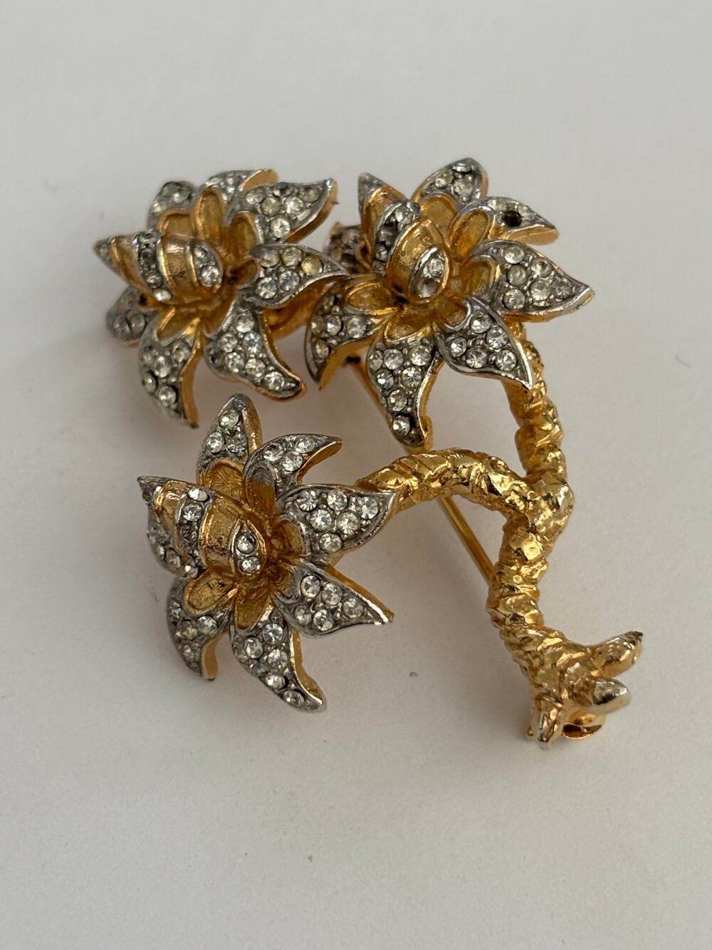 Vintage Mid-Century Floral Brooch Gold Tone